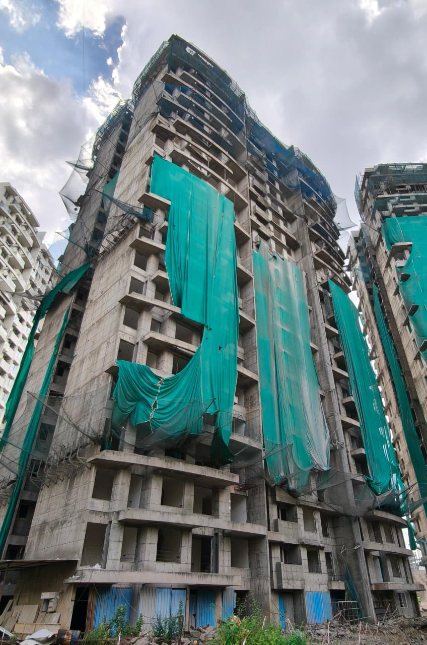 L building