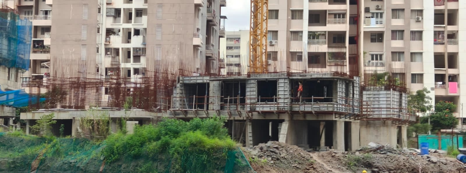 R building